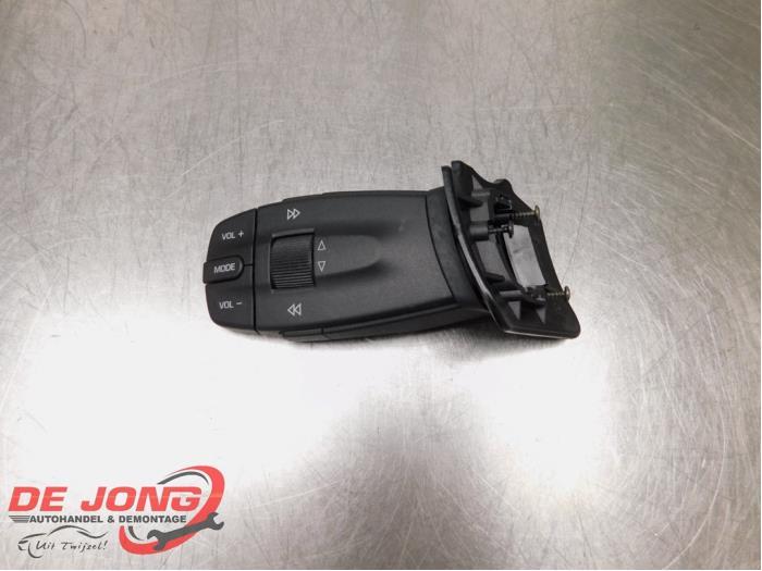 Commande radio volant d'un Seat Ibiza, -, 3 mois de garantie, Utilisé, -