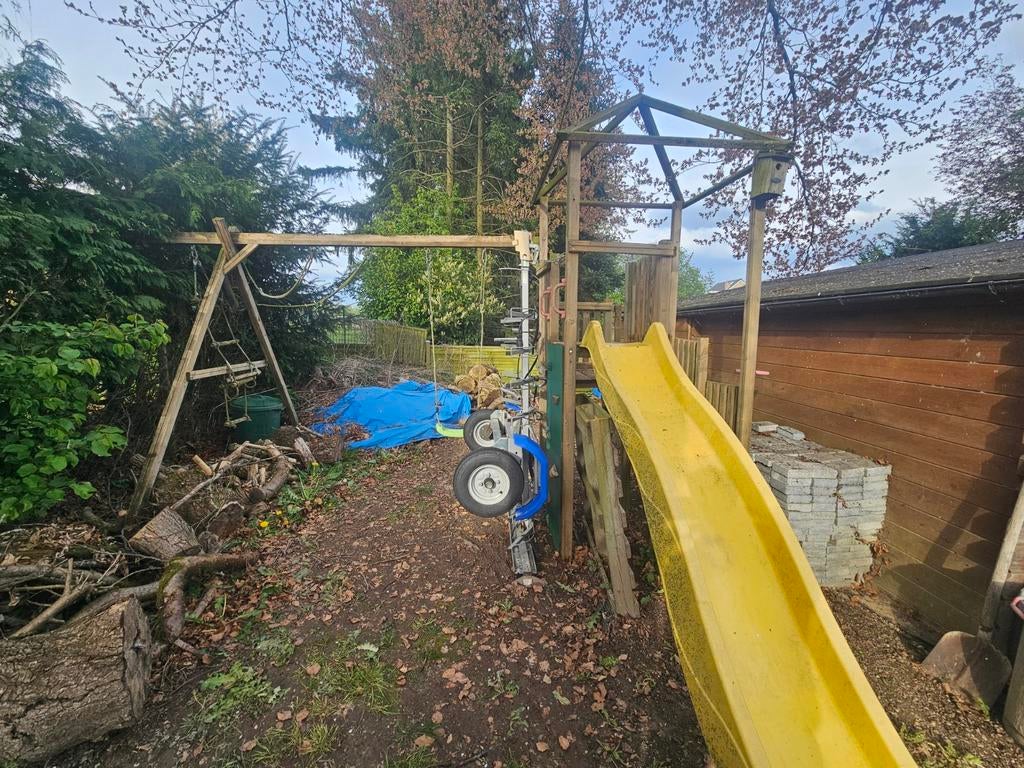 Portiek moet worden gerestaureerd, Ophalen, Glijbaan