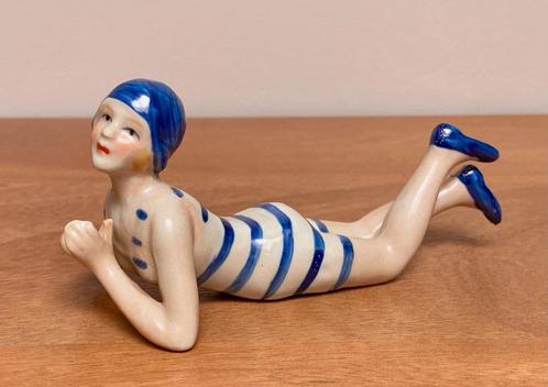 ANTIEK PORSELEINEN BEELDJE BADSTER ART DECO BORD UIT 1930, Antiek en Kunst, Antiek | Porselein, Ophalen of Verzenden