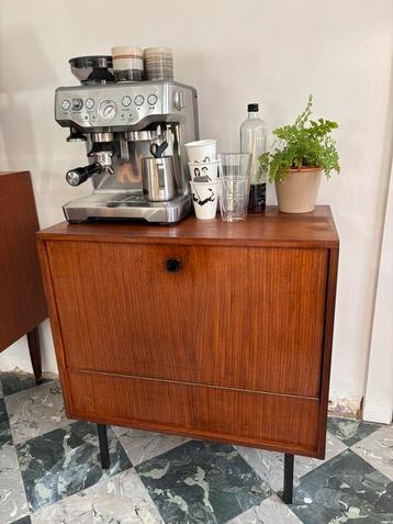 Midcentury barkastje – jaren ’60 beschikbaar voor biedingen