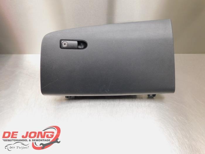 Dashboardkastje van een Mercedes Vito, Auto-onderdelen, Dashboard en Schakelaars, Mercedes-Benz, Gebruikt, 3 maanden garantie