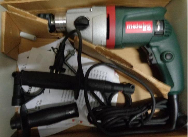 Boormachine Metabo, Doe-het-zelf en Bouw, Gereedschap | Boormachines, Zo goed als nieuw, Boormachine, Ophalen of Verzenden