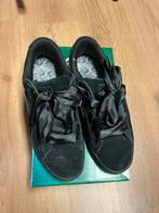 Zwarte puma sneakers met strikken Suède, Kleding | Dames, Puma, Zwart, Ophalen of Verzenden, Sneakers