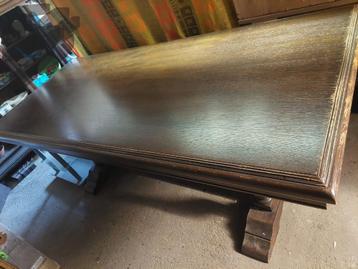  tafel   beschikbaar voor biedingen