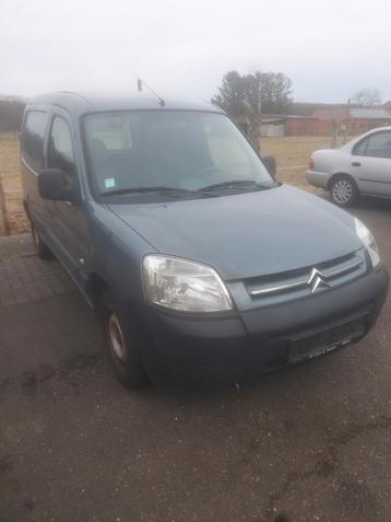 berlingo met ecu probleem  beschikbaar voor biedingen
