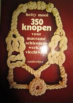 Macramé 350 knopen, Boeken, Ophalen of Verzenden, Gelezen, Breien en Haken