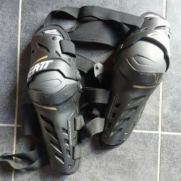 LEATT DUAL AXES, Protection genoux, EUC, moto, Enlèvement