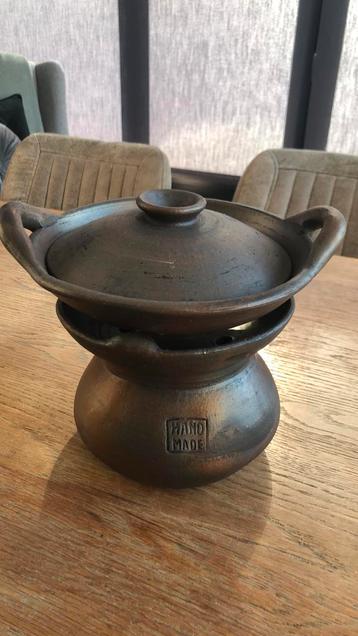 Decoratieve steengoed brander beschikbaar voor biedingen
