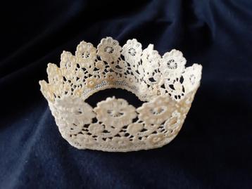 Diadème en dentelle de Calais beschikbaar voor biedingen