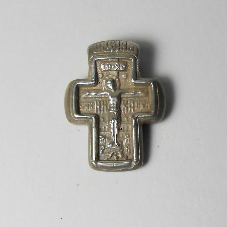 Croix argentée double face, Bijoux, Sacs & Beauté, Pendentifs, Comme neuf, Argent, Argent, Croix ou Symbole, Envoi