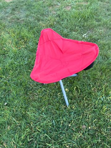 Siege portable de promeneur pecheur ou chasseurc beschikbaar voor biedingen