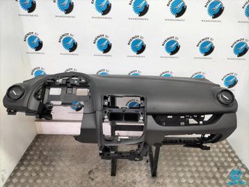RENAULT CLIO 0.9 TCe Expression  [AIRBAG_KIT] 2015 beschikbaar voor biedingen