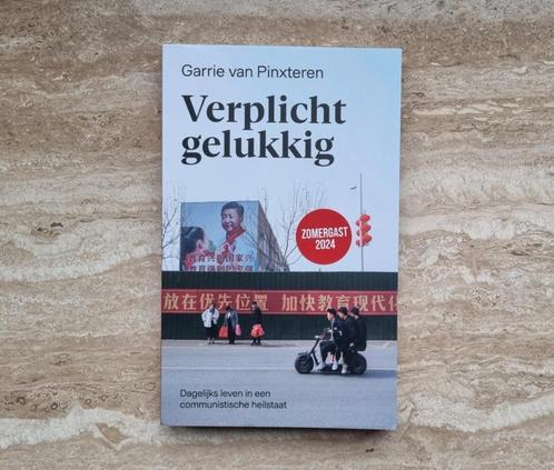 Verplicht gelukkig, dagelijks leven in China van Xi Jinping, Boeken, Politiek en Maatschappij, Nieuw, Maatschappij en Samenleving