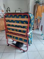 Retro logeerbed, Huis en Inrichting, Slaapkamer | Bedden, Ophalen