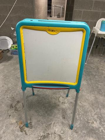 Smoby dubbelzijdig schoolbord – krijtbord & whiteboard beschikbaar voor biedingen