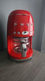 Smeg rood koffiezetapparaat, Elektronische apparatuur, Koffiezetapparaten, Ophalen, Zo goed als nieuw, Koffiemachine