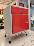 Superbe petite armoire-table de nuit vintage 60’s, Maison & Meubles, Enlèvement, Comme neuf