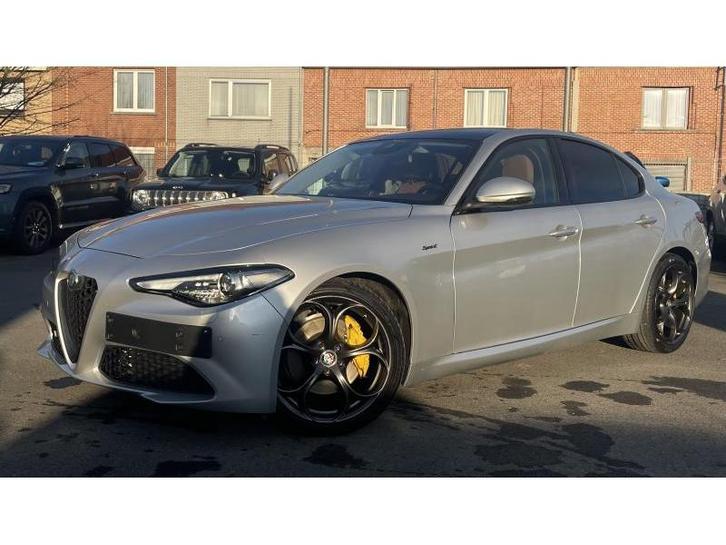 Alfa Romeo Giulia Sprint, Autos, Alfa Romeo, Giulia, Phares directionnels, Régulateur de distance, Airbags, Air conditionné, Alarme