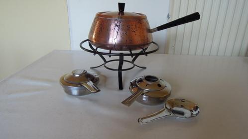 Complete fondueset: pot, borden, (NIEUWE) vorken, Elektronische apparatuur, Fonduesets, Fondueset, Brander, Ophalen of Verzenden