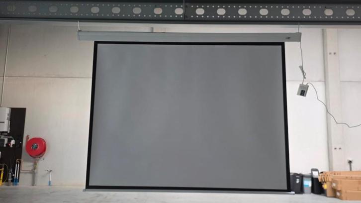 84" NIEUW elektrisch projectiescherm, Audio, Tv en Foto, Projectieschermen, Nieuw, Elektrisch, Ophalen