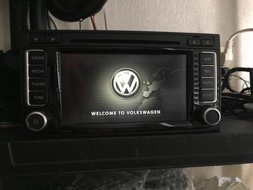 7E0 035 680 VW RNS 510 MFD3 touareg multivan gps repareren