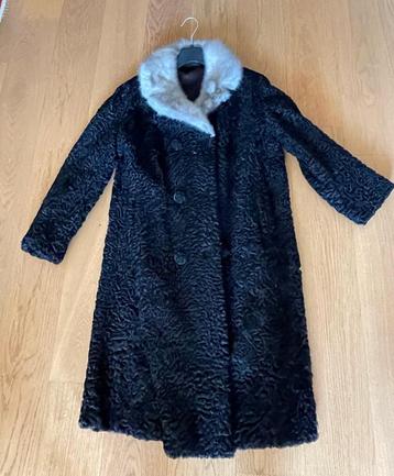 Chinchilla bontjas voor dames beschikbaar voor biedingen