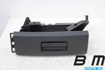 Bakje onder stoel rechts VW Golf 7 5G0882600A beschikbaar voor biedingen