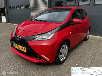 Toyota Aygo 1.0 VVT-i 5 DEURS / CRUISE / SCHADE, Rouge, Euro 5, 998 cm³, 69 ch