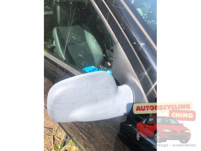 Buitenspiegel rechts van een Landrover Freelander, Auto-onderdelen, Spiegels, Land Rover, Gebruikt, 3 maanden garantie, Ophalen of Verzenden