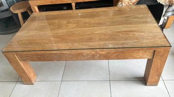 table basse disponible aux enchères