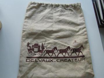 DELVAUX Linnen hoes met logo beschikbaar voor biedingen