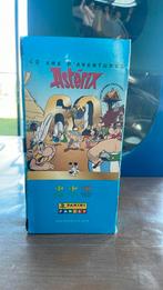 Panini boîte de 250 pochettes 70 ans aventures Astérix, Enlèvement ou Envoi, Comme neuf, Autres types