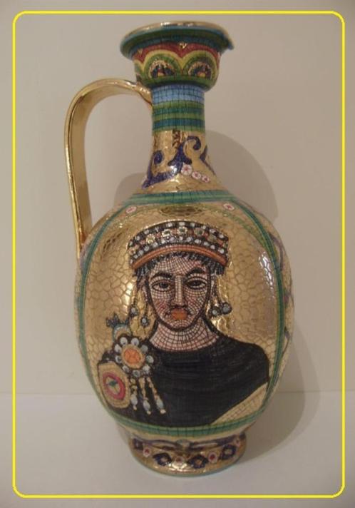 XL DERUTA Sierkruik met 24krt goudemail - BYZANTIJNS decor, Antiek en Kunst, Antiek | Keramiek en Aardewerk, Ophalen