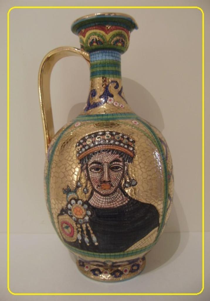 XL DERUTA Sierkruik met 24krt goudemail - BYZANTIJNS decor, Antiek en Kunst, Antiek | Keramiek en Aardewerk, Ophalen