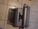 Machine à écrire oliverti linea 88, Comme neuf, Enlèvement