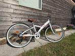 kinderfiets B'Twin Poply 300 - 24 inch, Fietsen en Brommers, Ophalen, Zo goed als nieuw, 20 inch of meer, B-Twin
