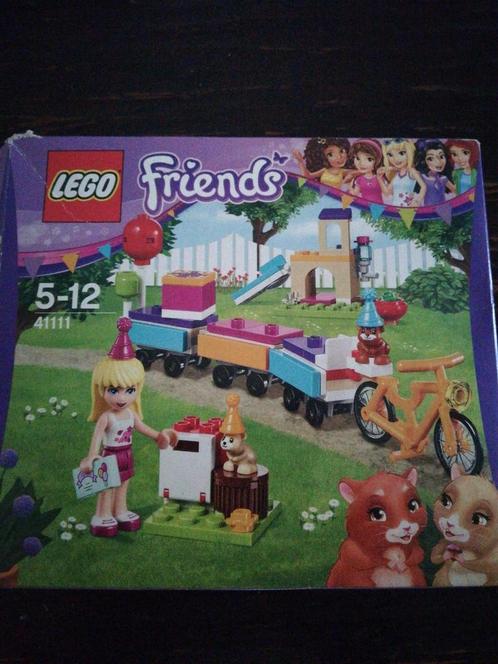 LEGO Friends Feesttrein - 41111 5-12j, Kinderen en Baby's, Speelgoed | Duplo en Lego, Zo goed als nieuw, Lego, Complete set, Ophalen of Verzenden