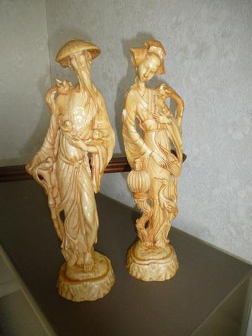 Statuettes