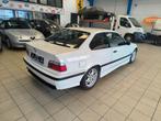 BMW 318is   Etat neuf, 5 places, 1796 cm³, Carnet d'entretien, Achat