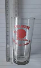 Verre de dégustation vu de la colline, Enlèvement ou Envoi