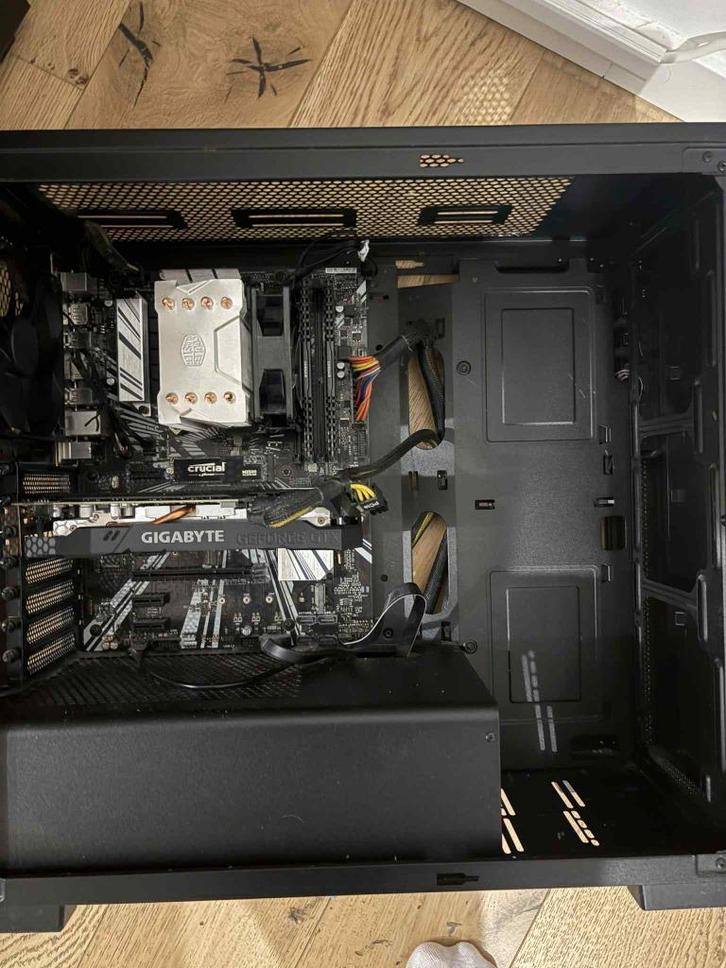Gaming PC for Sale (Bruxelles,Evere), Computers en Software, Desktop Pc's, Gebruikt, 2 tot 3 Ghz, SSD, 16 GB, Gaming, Ophalen