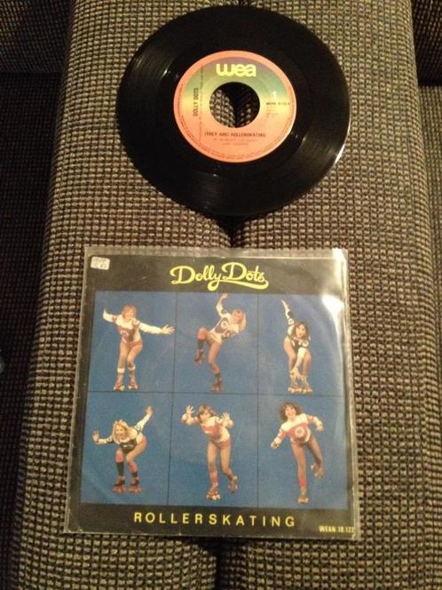 Single Dolly Dots  rollerskating , WEA., Cd's en Dvd's, Vinyl Singles, Gebruikt, Single, Pop, Ophalen of Verzenden