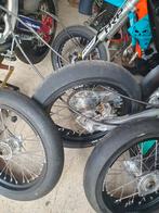 Jantes supermotard, Motoren