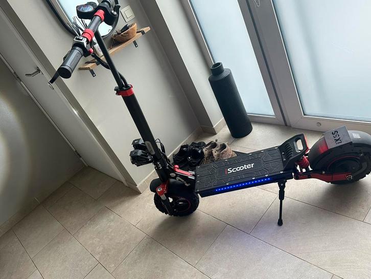 Iscooter IX5 elektrische scooter, Fietsen en Brommers, Steps, Zo goed als nieuw, Ophalen