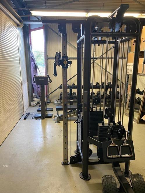 TECHNOGYM Multi home gym /4-station / jungle machine 57% off, Sport en Fitness, Fitnessapparatuur, Zo goed als nieuw, Krachtstation