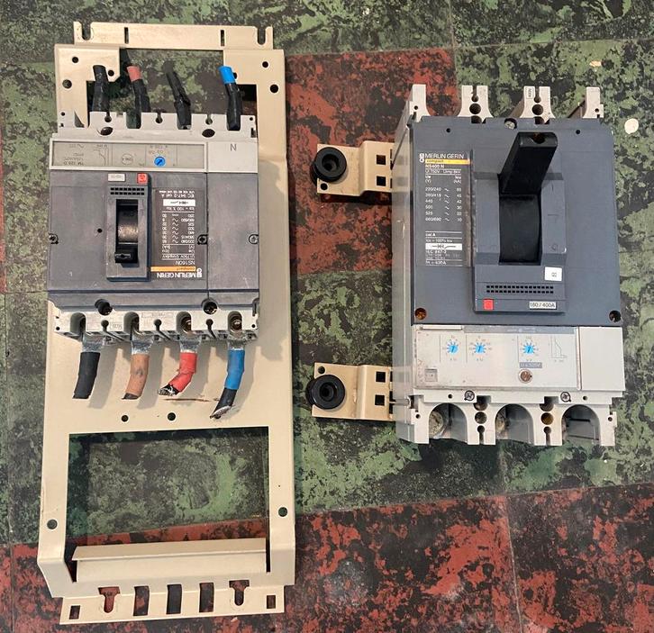Disjoncteur Merlin Gerin, Doe-het-zelf en Bouw, Elektriciteit en Kabels, Gebruikt, Ophalen