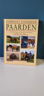 paarden compleet handboek, Ophalen of Verzenden, Zo goed als nieuw