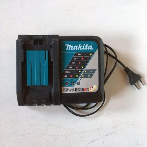 Makita DC18RC - Acculader LXT - zo goed als nieuw, Doe-het-zelf en Bouw, Gereedschap | Machine-onderdelen en Toebehoren, Zo goed als nieuw