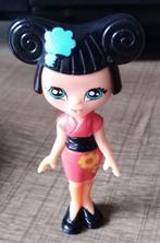 Miniatuurfiguurtje meisje uit Japan (Kindersurprise), Verzamelen, Ophalen of Verzenden, Zo goed als nieuw