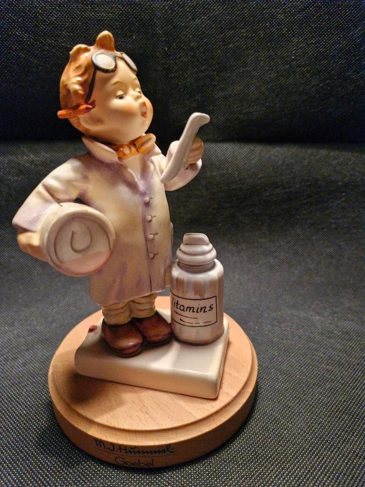 Hummel Goebel beeldje Apotheker, Verzamelen, Efteling, Ophalen of Verzenden